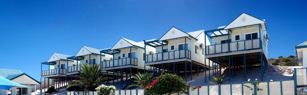Oceanside Village Денем Екстер'єр фото